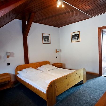 Lenau Haz Bed and Breakfast Πετς Εξωτερικό φωτογραφία