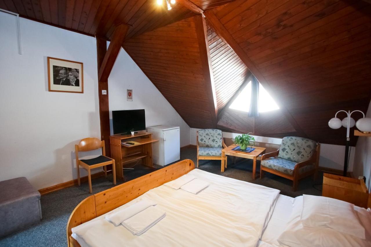 Lenau Haz Bed and Breakfast Πετς Εξωτερικό φωτογραφία